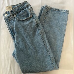 UNIVERSAL THREAD JEANS